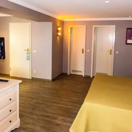 Meyer Hotel